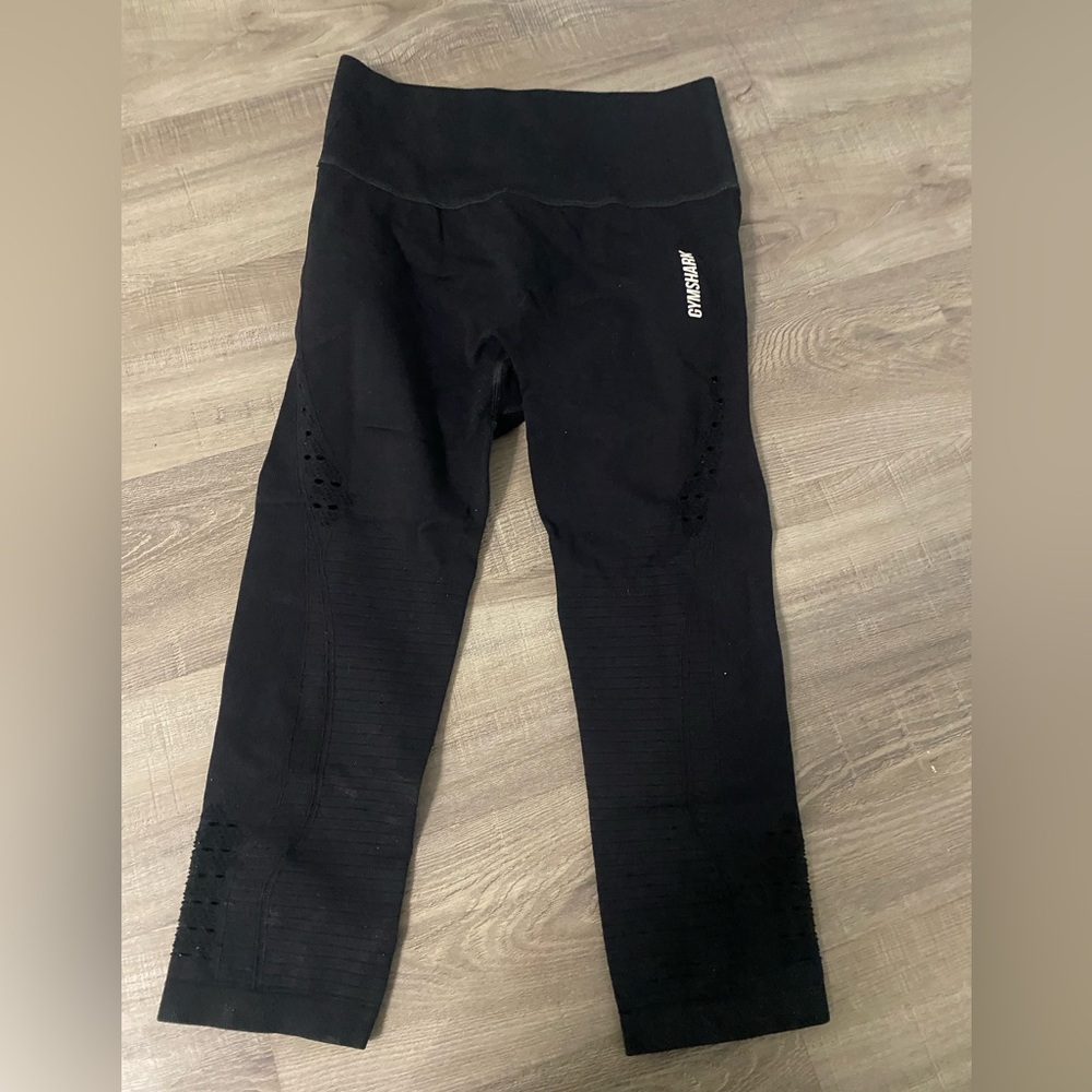 Gymshark black capri leggings